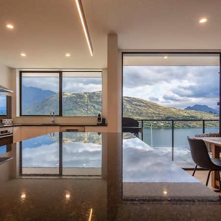 4 Bedroom Home With Elevated Views Of Lake Wakatipu & The Remarkables Queenstown Exterior foto