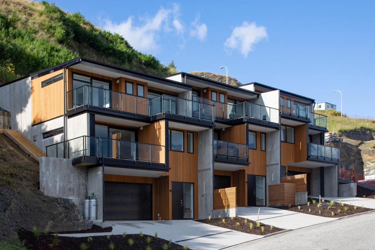 4 Bedroom Home With Elevated Views Of Lake Wakatipu & The Remarkables Queenstown Exterior foto